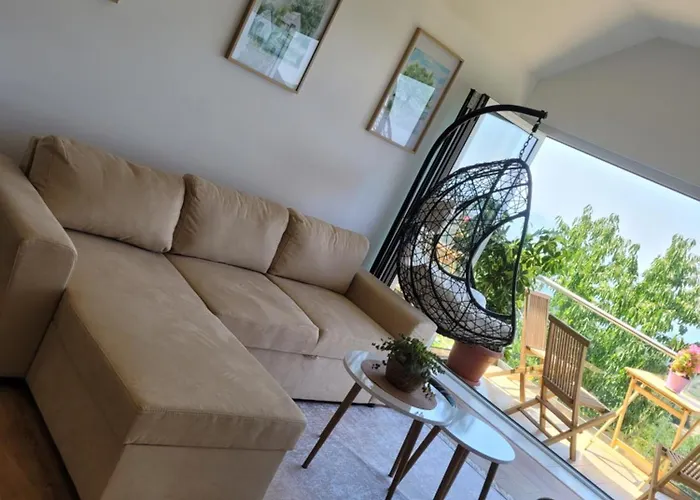 Bujtina Bezhani Gjinar * Elbasan