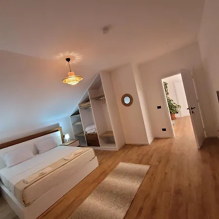 Apartment Bujtina Bezhani Gjinar Elbasan